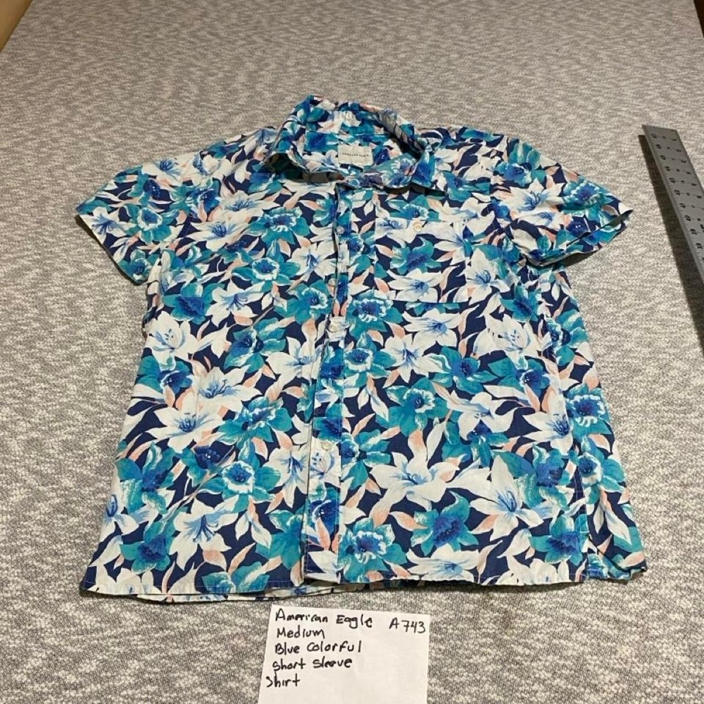 American Eagle  blue floral button-up shirt size M. SKU-A743